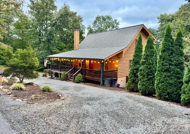 Photo 1 of Single family home for sale at 566 Nathan Mcdaniel Dr, Nebo, NC 28761 | MLS# 4422721 | Listing updated on 2026-10-06