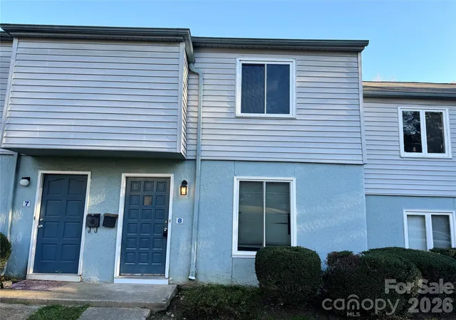 Photo 1 of Condo for sale at 1906 Mereview Ct #8, Charlotte, NC 28210 | MLS# 4422728 | Listing updated on 2026-09-23