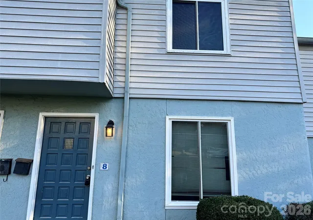Photo 2 of Condo for sale at 1906 Mereview Ct #8, Charlotte, NC 28210 | MLS# 4422728 | Listing updated on 2026-09-23