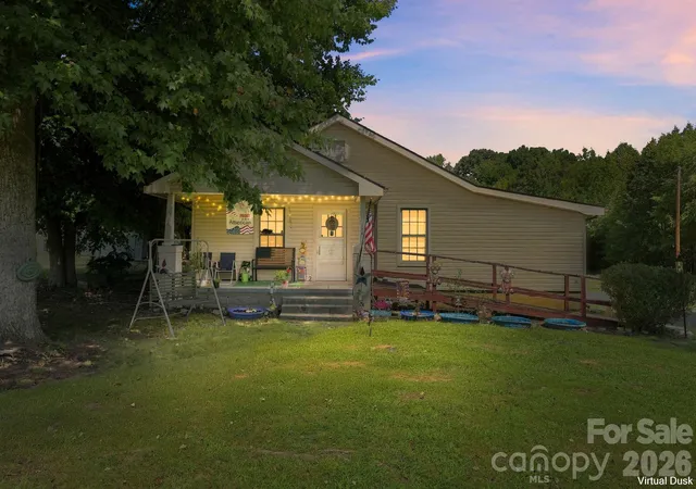 Photo 1 of Single family home for sale at 512 W Bank St, Salisbury, NC 28146 | MLS# 4422769 | Listing updated on 2026-09-13