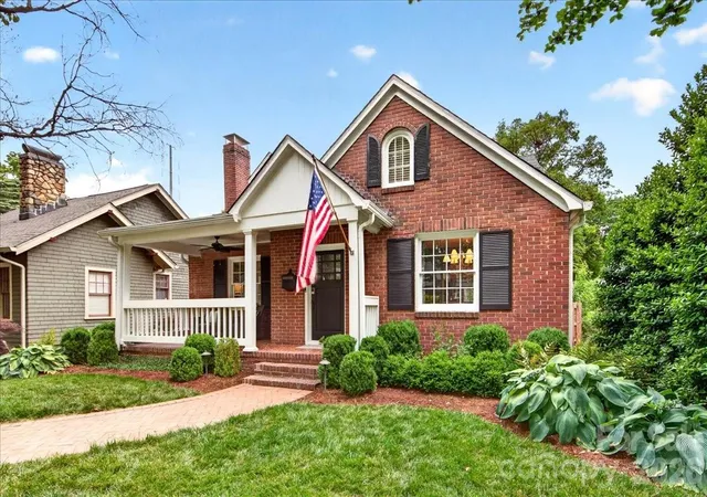Single family home for sale at 2121 Charlotte Dr, Charlotte, NC 28203 | MLS# 4422777