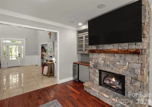 Photo 3 of Single family home for sale at 349 View Rock Ln, Hendersonville, NC 28791 | MLS# 4422786 | Listing updated on 2026-10-04