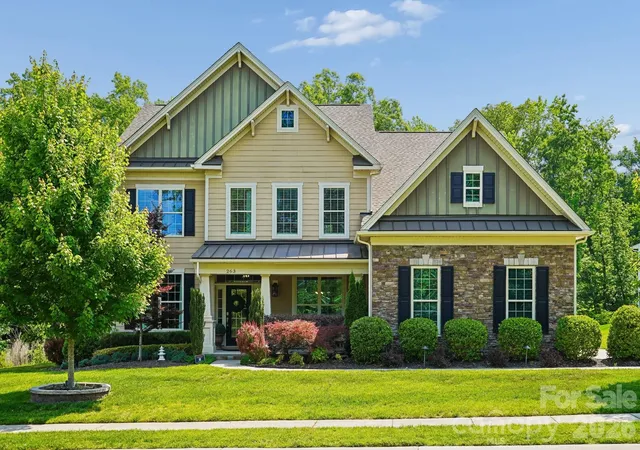 Photo 1 of Single family home for sale at 263 Forsythia Ln, Fort Mill, SC 29708 | MLS# 4422794 | Listing updated on 2026-10-15
