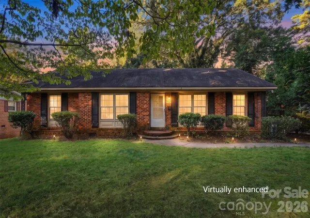 Single family home for sale at 1518 Keeling Pl, Charlotte, NC 28210 | MLS# 4422796