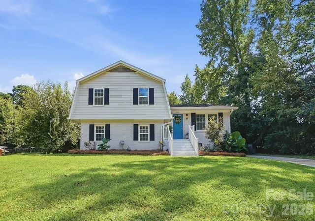 Single family home for sale at 4400 Strangford Ave, Charlotte, NC 28215 | MLS# 4422804