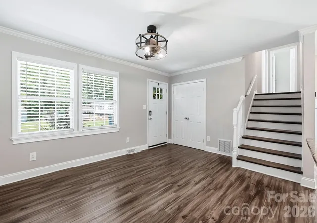 Photo 4 of Single family home for sale at 4400 Strangford Ave, Charlotte, NC 28215 | MLS# 4422804 | Listing updated on 2026-10-22
