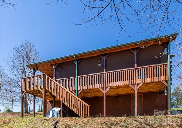 Photo 4 of Single family home for sale at 201 Whitestone Cir, Union Mills, NC 28167 | MLS# 4422819 | Listing updated on 2026-09-15