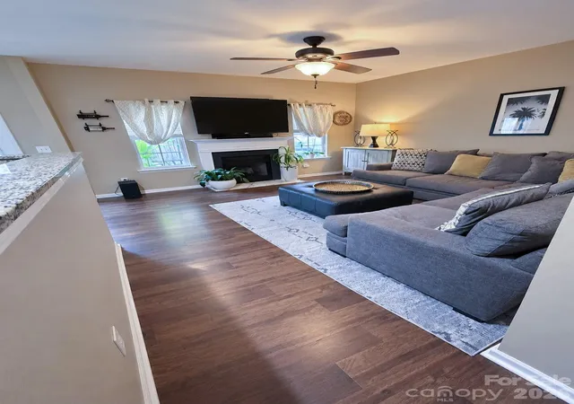 Photo 3 of Sale Pending at 493 Delta Dr, Fort Mill, SC 29715 | MLS# 4422820 | Listing updated on 2026-10-09