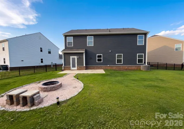 Photo 4 of Single family home for sale at 2818 Dominion Ct, Monroe, NC 28110 | MLS# 4422824 | Listing updated on 2026-09-22