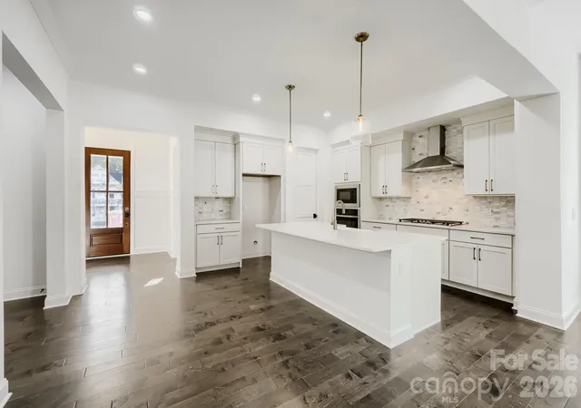 Photo 3 of Single family home for sale at 3210 Timber Run Ln, Maiden, NC 28650 | MLS# 4422840 | Listing updated on 2026-10-03