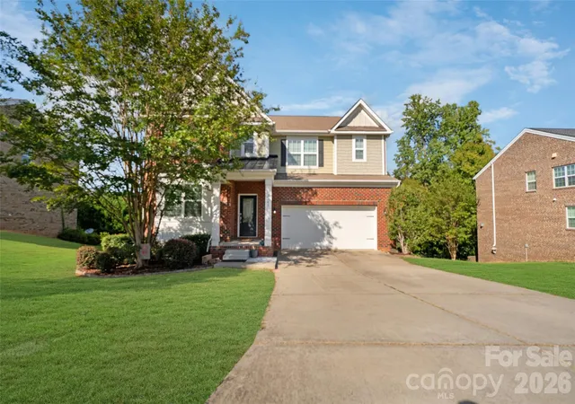 Photo 1 of Single family home for sale at 2440 Flintshire Ln, Gastonia, NC 28056 | MLS# 4422852 | Listing updated on 2026-10-04