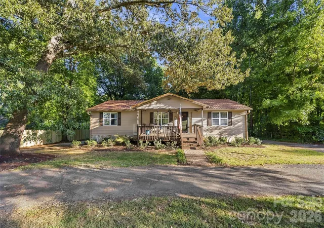 Photo 2 of Single family home for sale at 7316 Neal Rd, Charlotte, NC 28262 | MLS# 4422857 | Listing updated on 2026-10-09