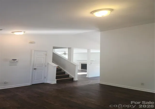 Photo 3 of Single family home for sale at 8103 Lamplighter Pl, Charlotte, NC 28217 | MLS# 4422858 | Listing updated on 2026-09-22