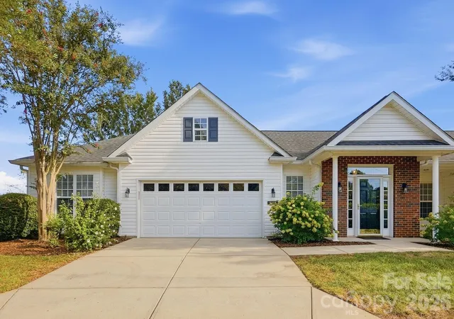 Photo 2 of Townhouse for sale at 9218 Duckhorn Dr, Charlotte, NC 28277 | MLS# 4422862 | Listing updated on 2026-09-30