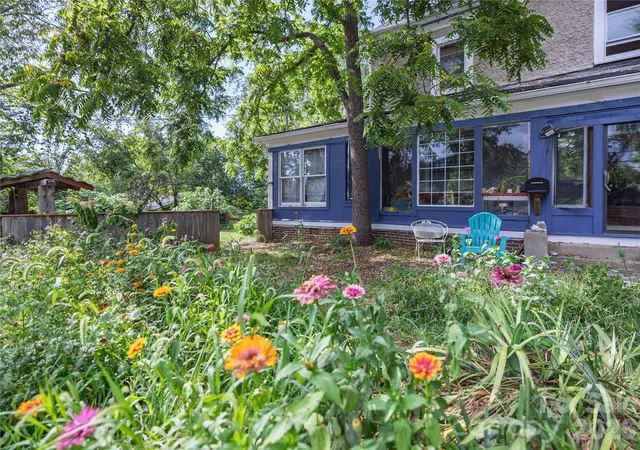 Photo 4 of Single family home for sale at 23 Northview St, Asheville, NC 28801 | MLS# 4422866 | Listing updated on 2026-10-07