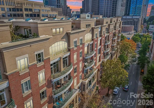 Photo 1 of Condo for sale at 400 N Church St #420, Charlotte, NC 28202 | MLS# 4422874 | Listing updated on 2026-09-18