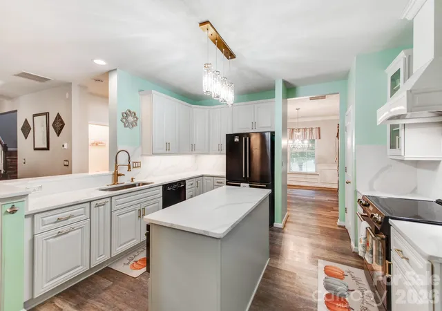 Photo 3 of Single family home for sale at 7313 Hannah Alexander Ln, Mint Hill, NC 28227 | MLS# 4422881 | Listing updated on 2026-10-05