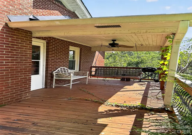 Photo 3 of Single family home for sale at 683 Mcdaniel Rd, Lake Lure, NC 28746 | MLS# 4422885 | Listing updated on 2026-09-15