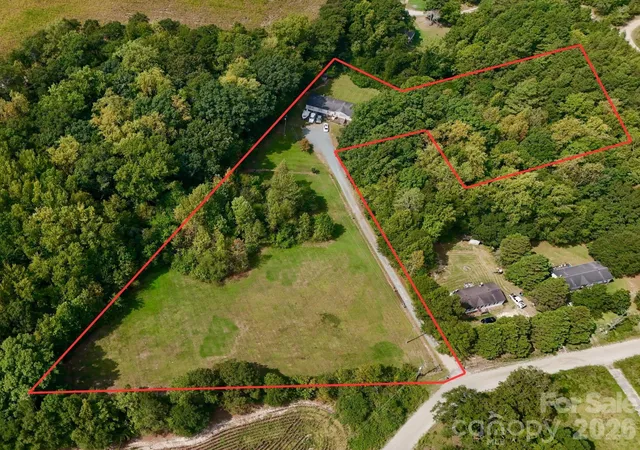 Photo 1 of Single family home for sale at 2292 Thornwell Rd, Lancaster, SC 29720 | MLS# 4422898 | Listing updated on 2026-10-09