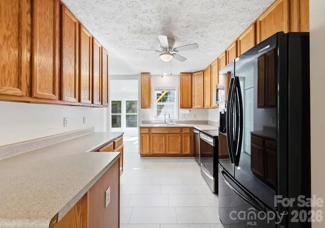 Photo 4 of Townhouse for sale at 8a Bent Grass Ct, Black Mountain, NC 28711 | MLS# 4422904 | Listing updated on 2026-10-01