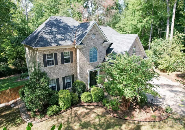 Photo 1 of Single family home for sale at 17442 Glassfield Dr, Huntersville, NC 28078 | MLS# 4422914 | Listing updated on 2026-09-29