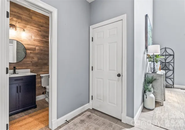 Photo 3 of Single family home for sale at 17442 Glassfield Dr, Huntersville, NC 28078 | MLS# 4422914 | Listing updated on 2026-09-29