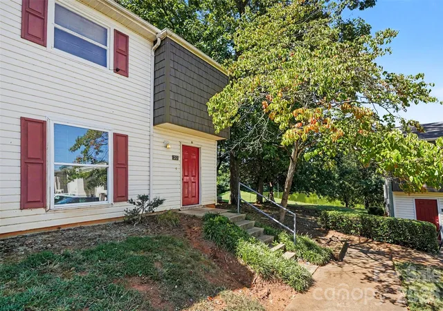 Photo 2 of Condo for sale at 7964 Shady Oak Trl #212, Charlotte, NC 28210 | MLS# 4422921 | Listing updated on 2026-09-13