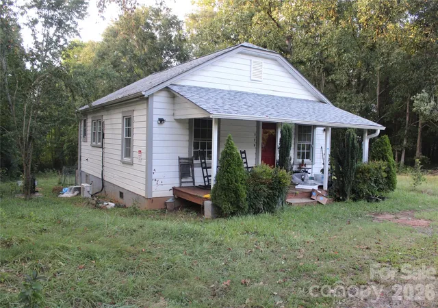 Photo 3 of Single family home for sale at 579 Hollis Rd, Ellenboro, NC 28040 | MLS# 4422930 | Listing updated on 2026-10-05