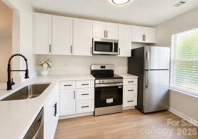Photo 3 of Townhouse for sale at 8275 Golf Ridge Dr, Charlotte, NC 28277 | MLS# 4422969 | Listing updated on 2026-09-15
