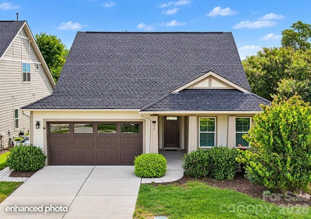 Photo 1 of Single family home for sale at 171 Chimney Rock Ct, Denver, NC 28037 | MLS# 4422972 | Listing updated on 2026-10-02