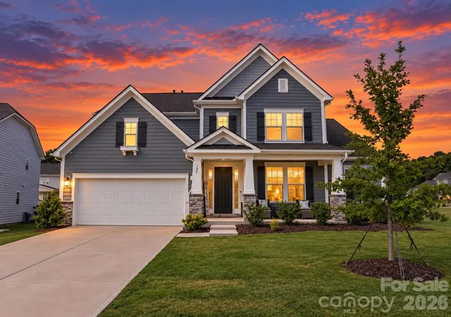 Photo 1 of Single family home for sale at 129 Clawton Loop, Mooresville, NC 28115 | MLS# 4422977 | Listing updated on 2026-10-07