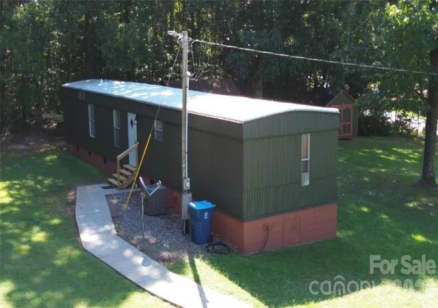 Photo 1 of Single family home for sale at 6676 Lineberger Rd, Denver, NC 28037 | MLS# 4422980 | Listing updated on 2026-10-04