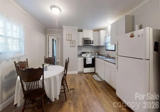 Photo 3 of Single family home for sale at 6676 Lineberger Rd, Denver, NC 28037 | MLS# 4422980 | Listing updated on 2026-10-04