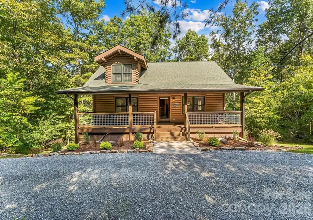 Photo 3 of Single family home for sale at 85 Trellis Dr, Nebo, NC 28761 | MLS# 4422991 | Listing updated on 2026-09-30