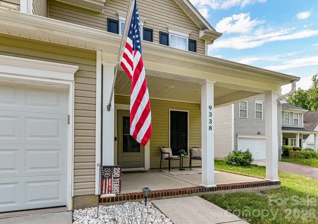 Photo 2 of Sale Pending at 9338 Atlas Cedar Dr, Charlotte, NC 28215 | MLS# 4422993 | Listing updated on 2026-09-14