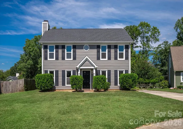 Single family home for sale at 4509 Doves Nest Ct, Matthews, NC 28105 | MLS# 4423003