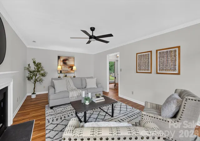 Photo 4 of Single family home for sale at 4509 Doves Nest Ct, Matthews, NC 28105 | MLS# 4423003 | Listing updated on 2026-10-21