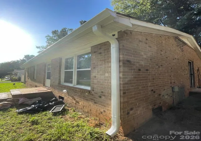 Photo 2 of Single family home for sale at 133 Hickory Ln, York, SC 29745 | MLS# 4423004 | Listing updated on 2026-09-25