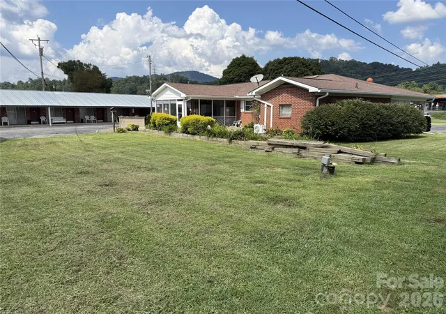 Photo 3 of Single family home for sale at 251 Rodney Orr Byp, Robbinsville, NC 28771 | MLS# 4423007 | Listing updated on 2026-09-12