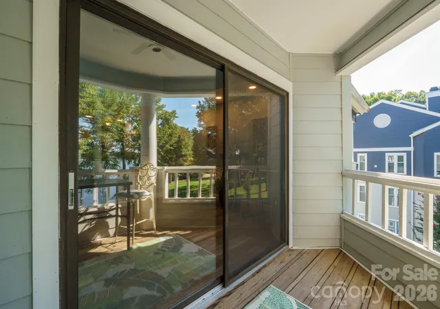 Listing Photo 4 - Condo for sale in building located at 327 Nw Dr, Davidson, NC 28036
