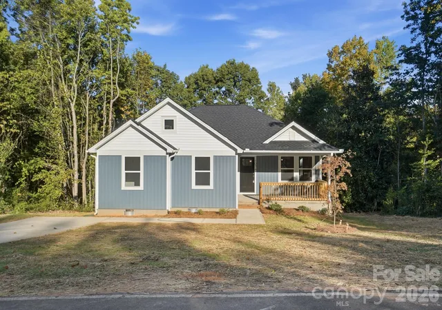 Photo 2 of Single family home for sale at 1074 Mountain Crst Dr, Kings Mountain, NC 28086 | MLS# 4423056 | Listing updated on 2026-09-22