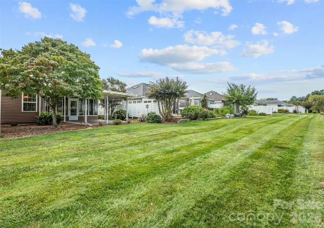 Photo 3 of Townhouse for sale at 21 Heather Way, Candler, NC 28715 | MLS# 4423058 | Listing updated on 2026-09-16