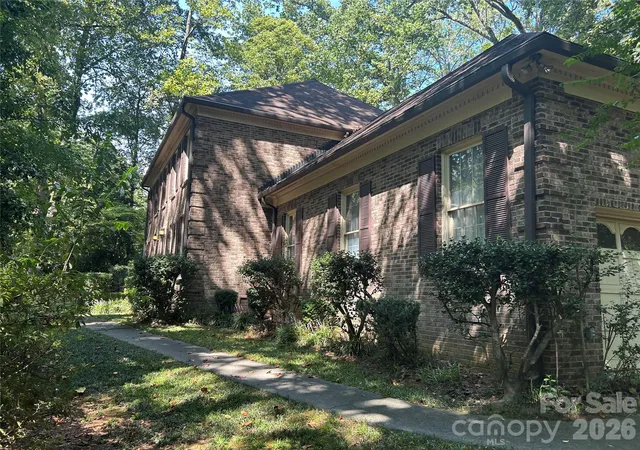 Single family home for sale at 101 Medearis Dr, Charlotte, NC 28211 | MLS# 4423063