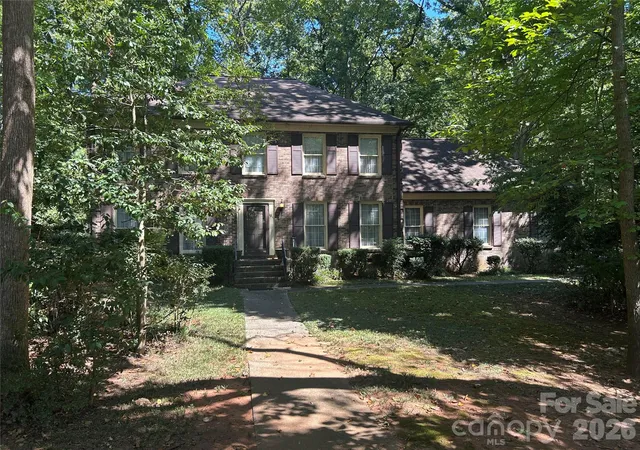 Photo 1 of Sale Pending at 101 Medearis Dr, Charlotte, NC 28211 | MLS# 4423063 | Listing updated on 2026-10-05