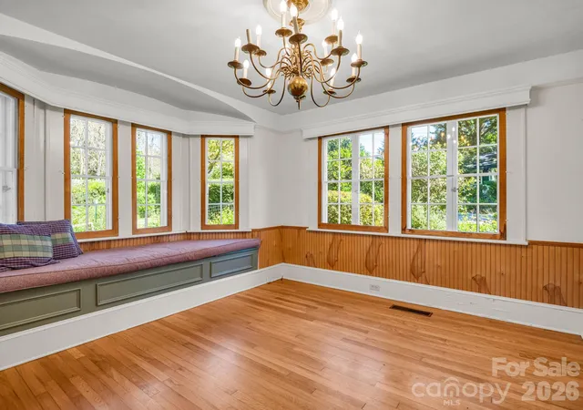 Photo 3 of Single family home for sale at 323 Blythe St, Hendersonville, NC 28739 | MLS# 4423080 | Listing updated on 2026-10-14