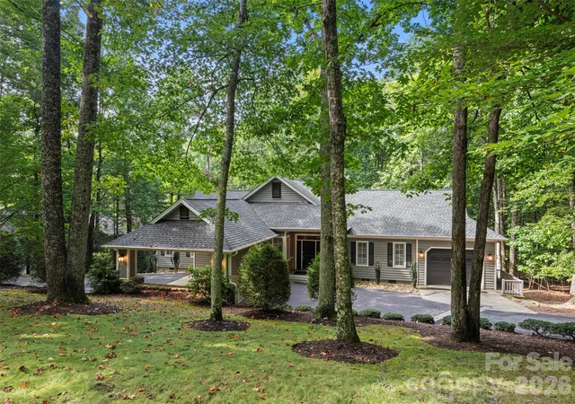 Photo 2 of Single family home for sale at 108 Little Cherokee Ridge, Hendersonville, NC 28739 | MLS# 4423107 | Listing updated on 2026-09-21