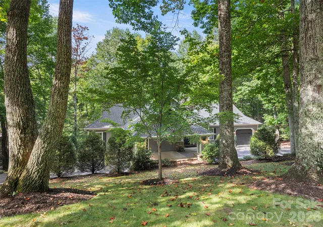 Photo 3 of Single family home for sale at 108 Little Cherokee Ridge, Hendersonville, NC 28739 | MLS# 4423107 | Listing updated on 2026-09-21