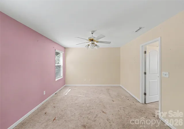Photo 4 of Single family home for sale at 460 Dutch White Dr, Clover, SC 29710 | MLS# 4423110 | Listing updated on 2026-10-19