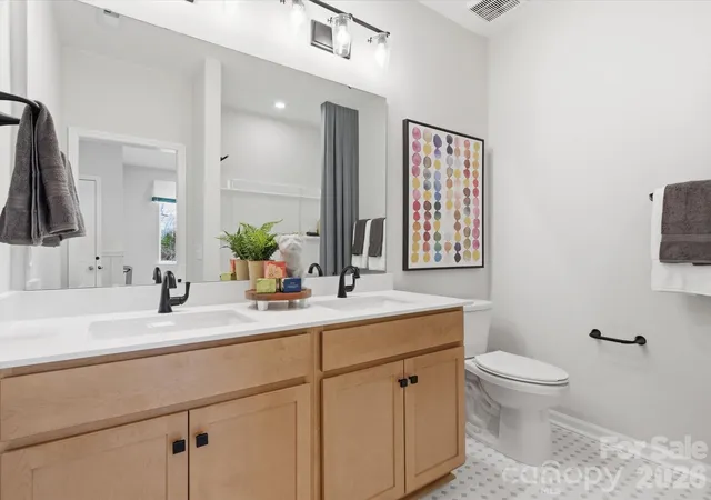 Photo 3 of Townhouse for sale at 8300 Discovery Ln, Charlotte, NC 28216 | MLS# 4423116 | Listing updated on 2026-10-07