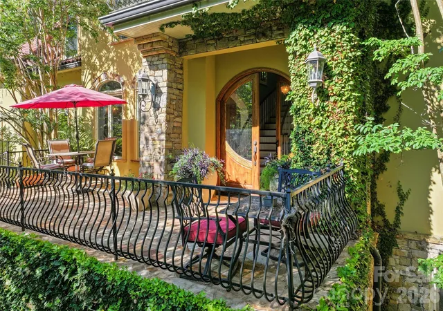 Photo 3 of Single family home for sale at 598 Old Toll Rd, Asheville, NC 28804 | MLS# 4423120 | Listing updated on 2026-10-03